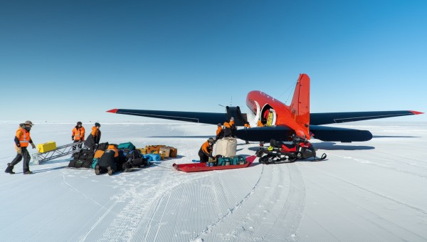 Climate researchers drill deep for Antarctic climate clues